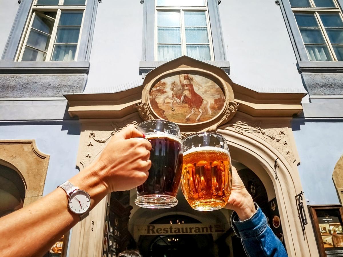 U Zlate Podkovy - At The Golden Horseshoe Praha Bagian luar foto